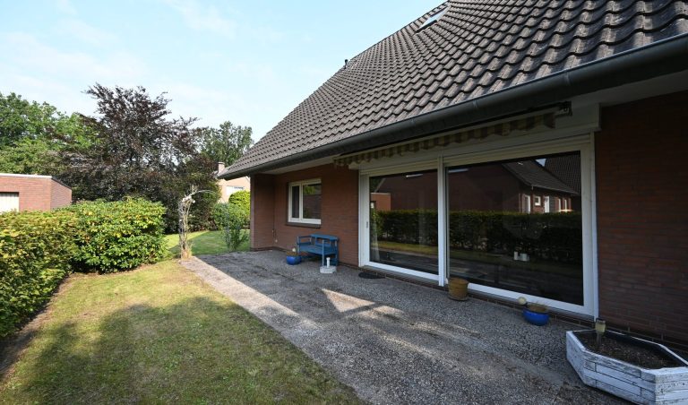 Diese Foto zeigt das bereits durch die HEYEN Immobilien vermittelte Wohnhaus in Wiefelstede / Metjendorf