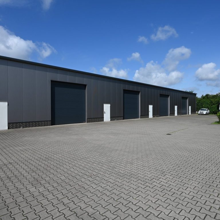 Dieses Foto zeigt die Gewerbehalle in Oldenburg / Tweelbäke