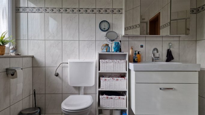Das Badezimmer Das Badezimmer