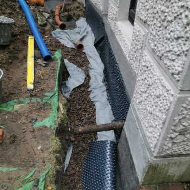 ... Sockel mit Folie schützen,