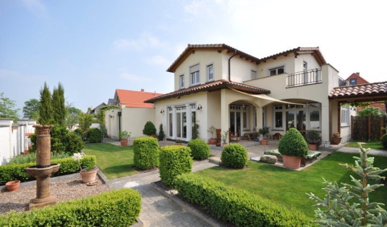 Diese Foto zeigt das bereits durch Richard Heyen verkaufte mediterrane Wohnhaus in Oldenburg / Kreyenbrück