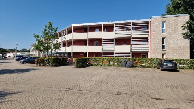 Die Parkplatz-Ansicht am Vormittag Die Parkplatz-Ansicht am Vormittag